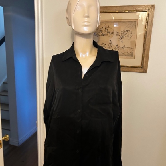 Djerf Avenue Ash Black On The Go Shirt - Picture 3 of 5